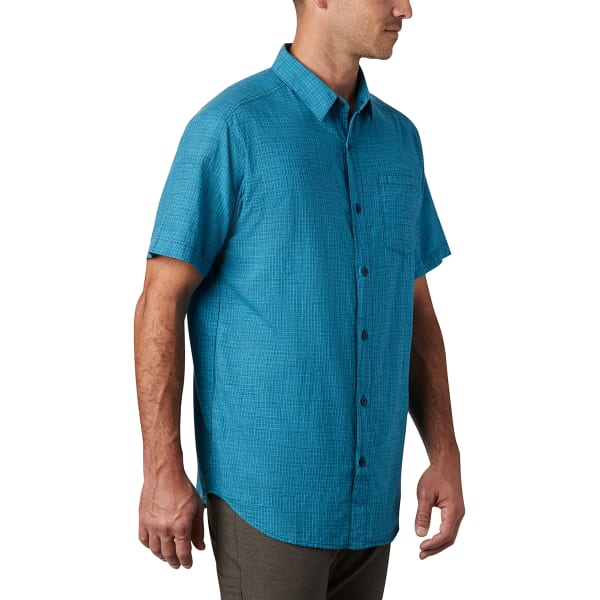 COLUMBIA Men's Under Exposure Yarn-Dye Short Sleeve Shirt