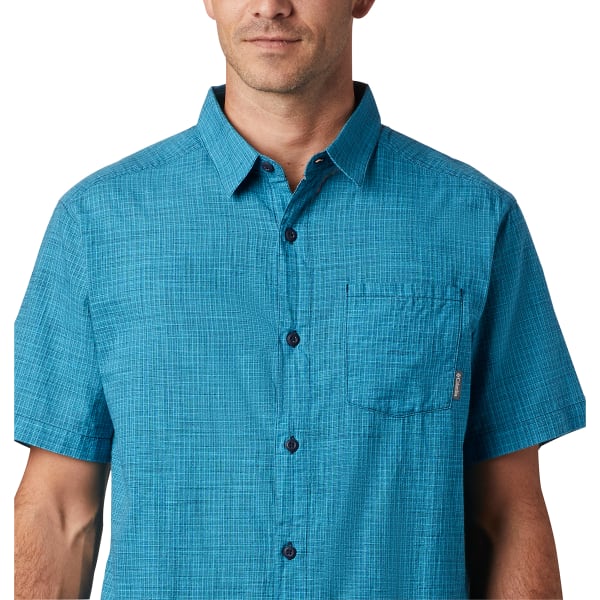 COLUMBIA Men's Under Exposure Yarn-Dye Short Sleeve Shirt