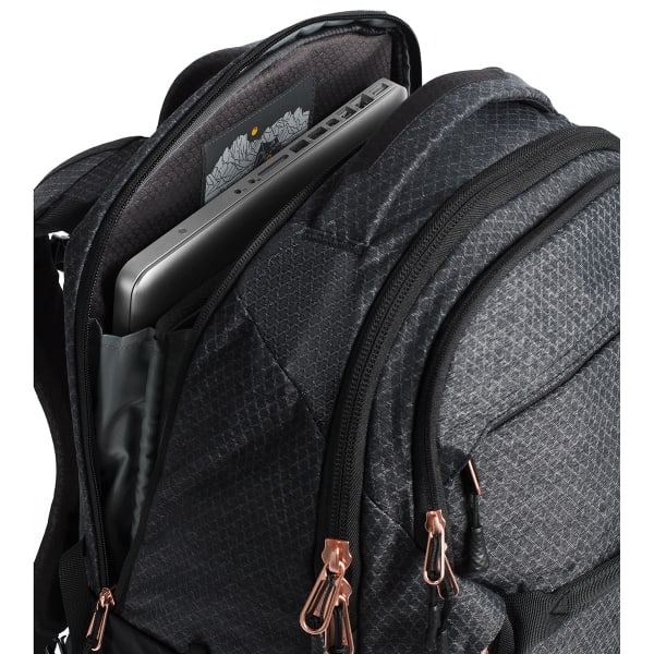 THE NORTH FACE Women's Surge Backpack