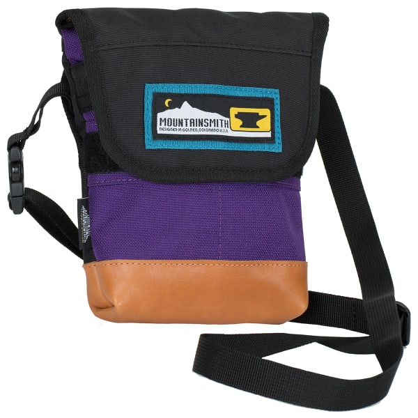 MOUNTAINSMITH Trippin Pouch