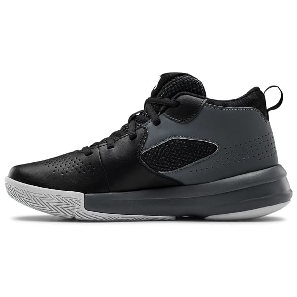 UNDER ARMOUR Boys' UA Lockdown 5 Basketball Shoes