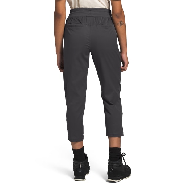 THE NORTH FACE Women’s Aphrodite Motion Capri