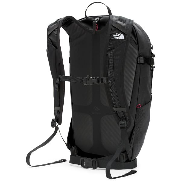 THE NORTH FACE Basin 24 Pack