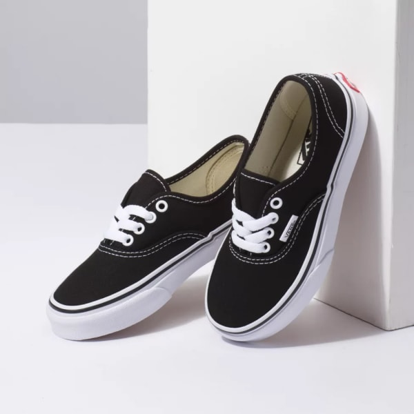 VANS Boys' Authentic Shoe