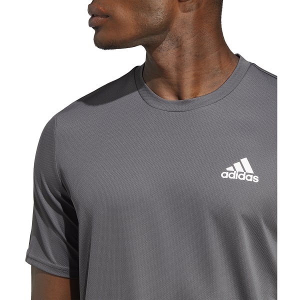 ADIDAS Men's AEROREADY D2M Short-Sleeve Tee