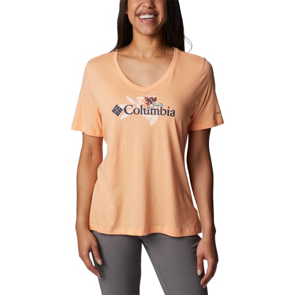 COLUMBIA Women's Bluebird Day Relaxed V-Neck Tee