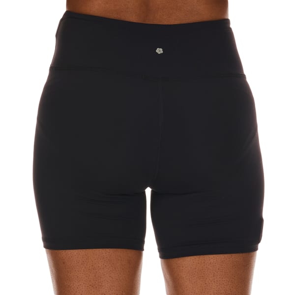 YOGAWORKS Women's Melissa Essential Biker Shorts