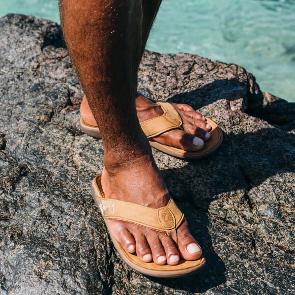 OLUKAI Men's Tuahine Sandals