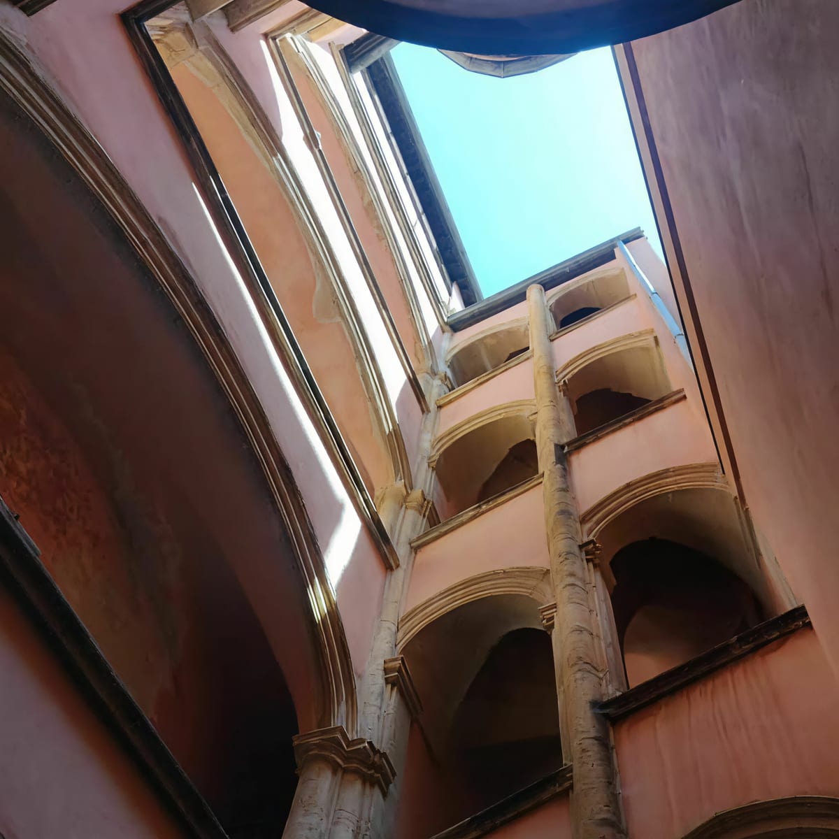 Visite des traboules et du vieux Lyon : un jeu d'enfant ! image