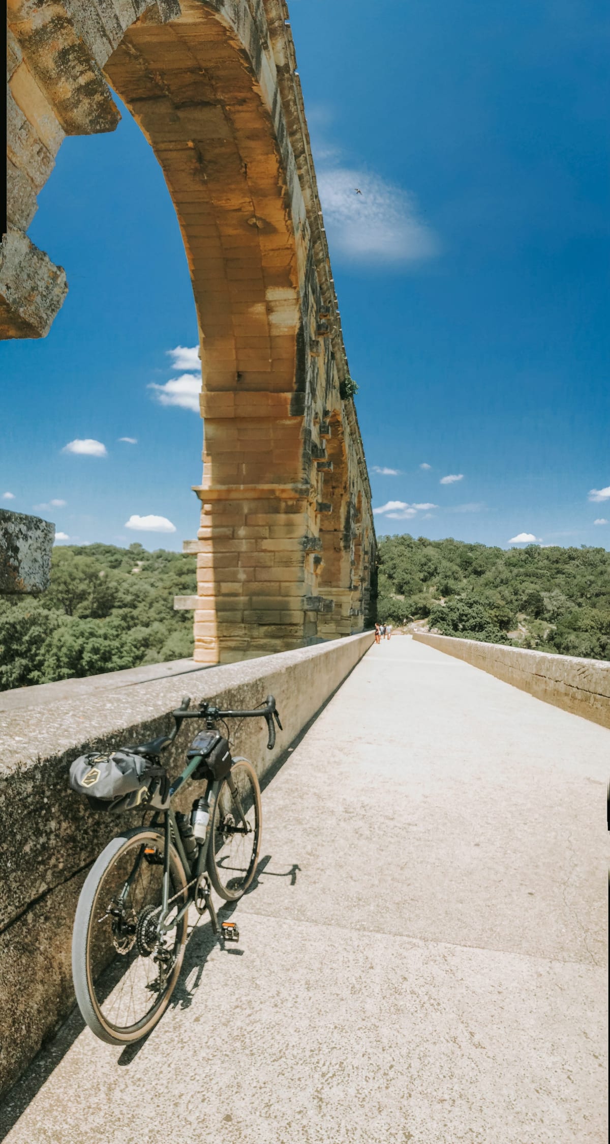 Aprèm au pont du Gard et Frigolet - Barbentane