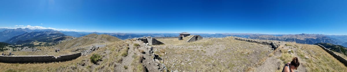 Montée au fort Dormillouse - Montclar