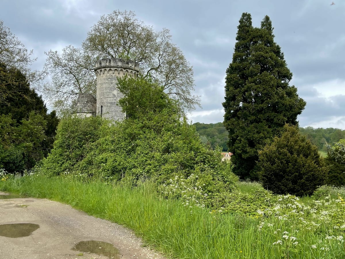 La montagne vers la carrière de Machemont - RICHARD