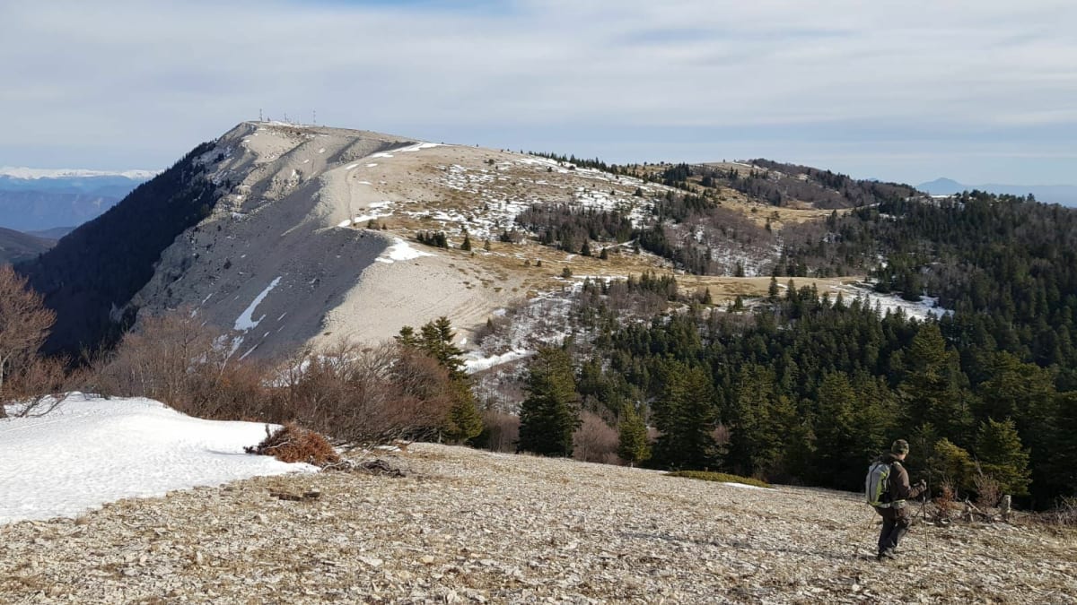 De bergkammen van de Lure-berg - Saint-Étienne-les-Orgues