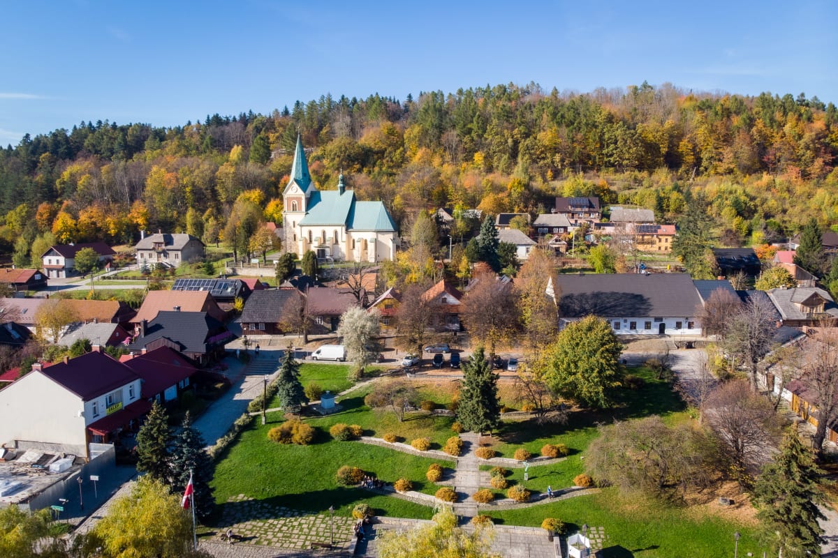 Lanckorona: spokojny spacer po górskiej trasie - Lanckorona