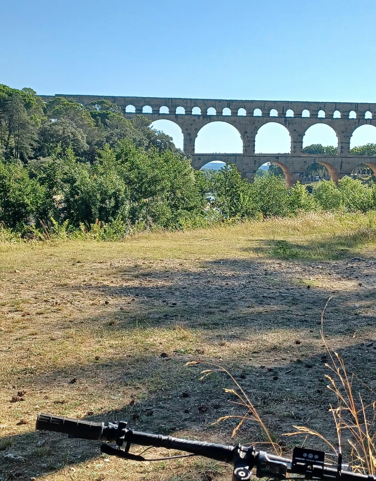 Autour du Pont du Gard - dimitri