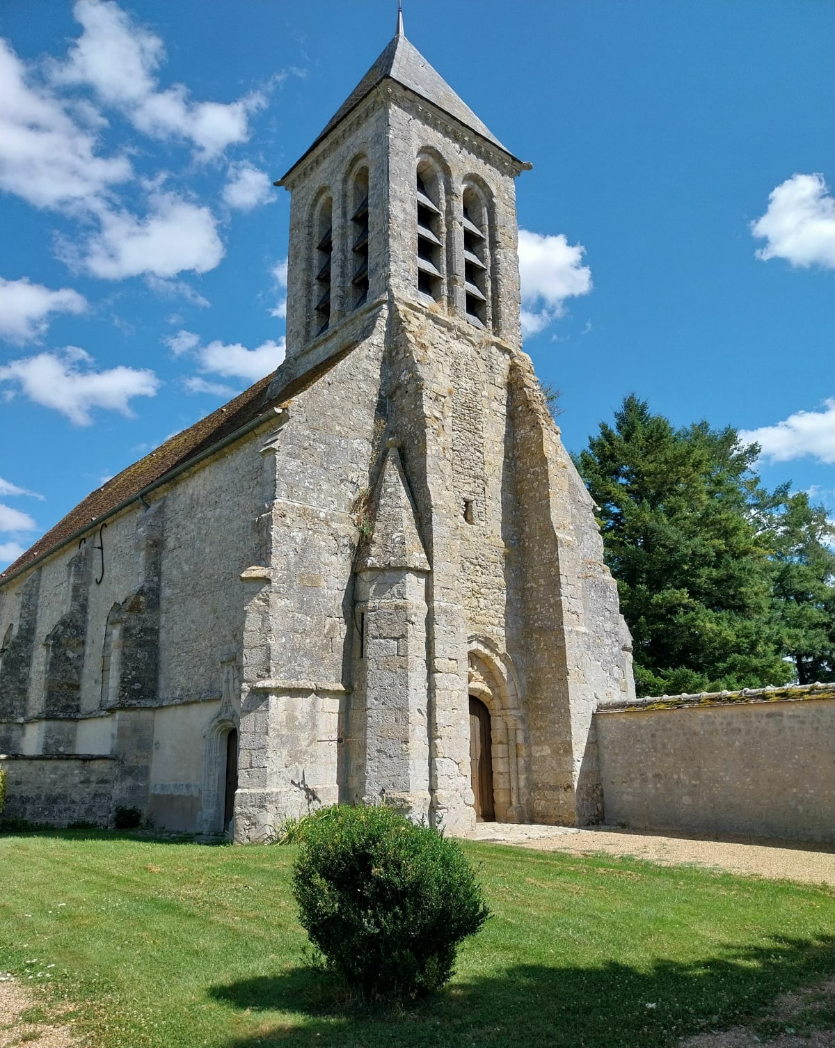 Larchant et son patrimoine au départ de Guercheville - Guercheville