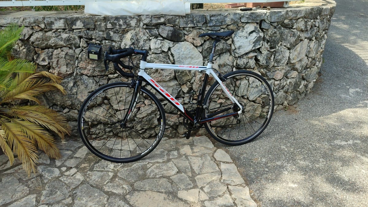 Tourrettes-sur-Loup à Saint-Jeannet en A/R - Tourrettes-sur-Loup