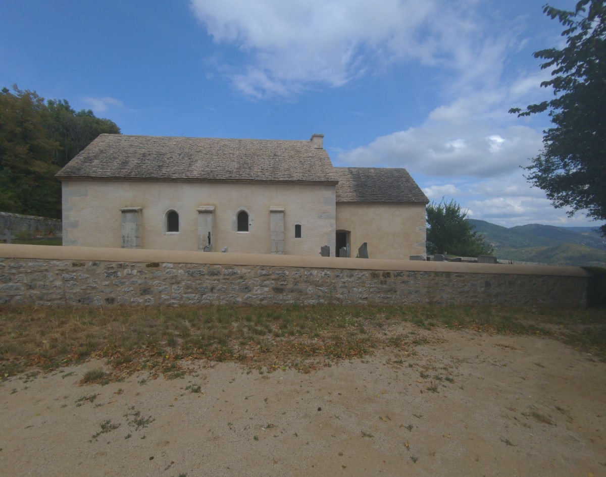 Chapelle de St-Maurice d'Échazeaux et ruines - Corveissiat