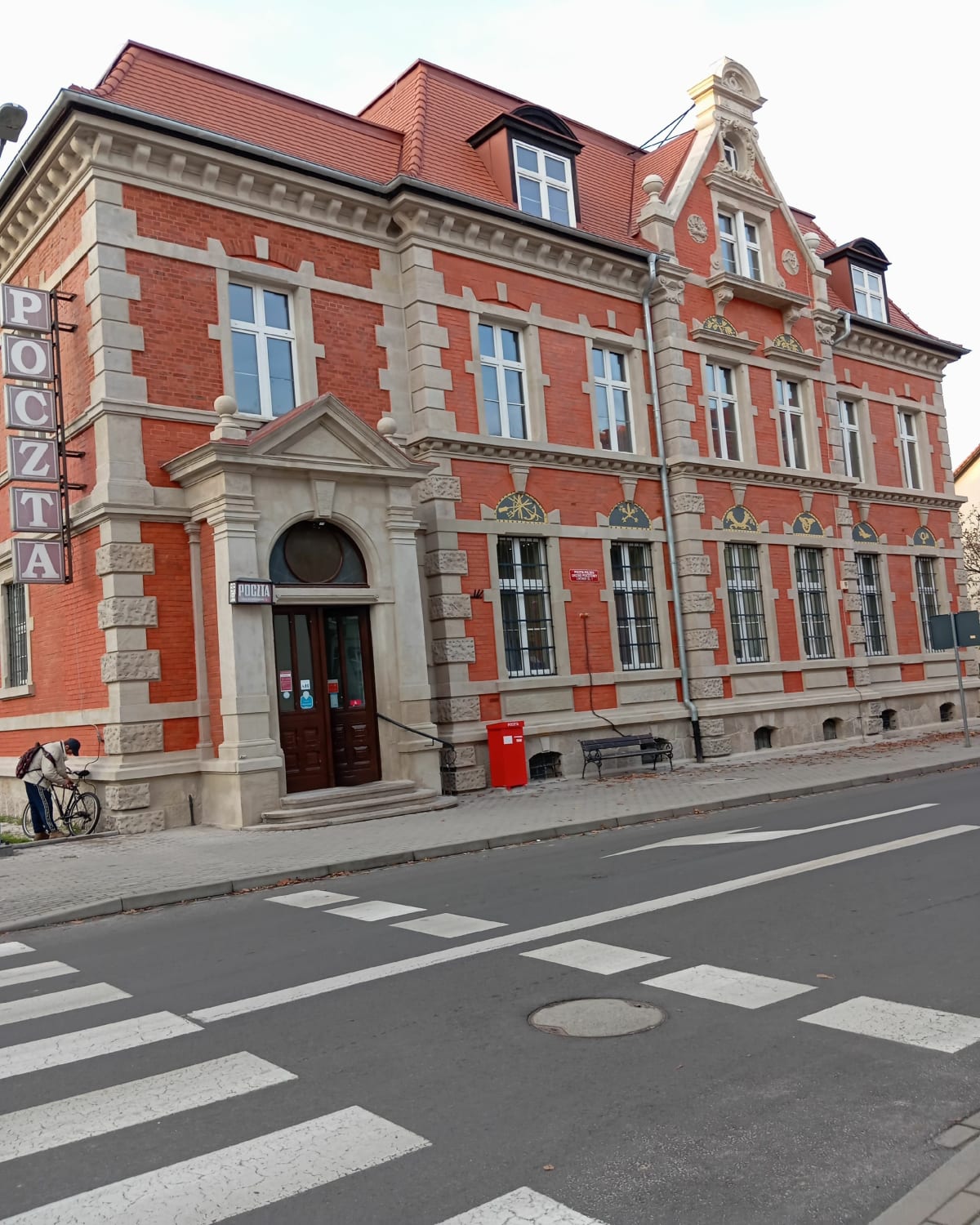 Spacer po Lwówku od zabytkowej poczty do Wzgórza Kombatantów - Lwówek Śląski