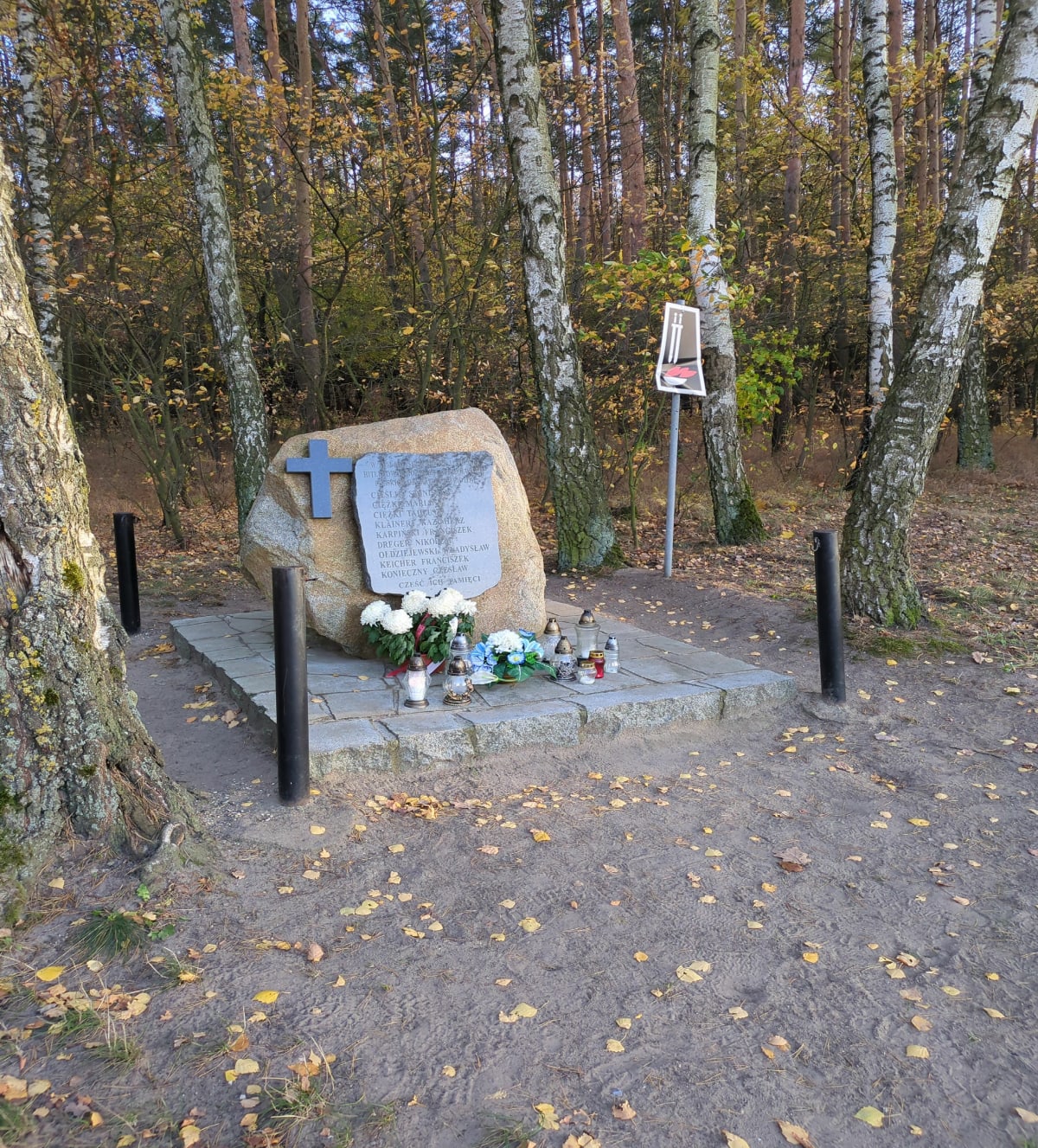 Pomnik patriotów polskich - Murowana Goślina