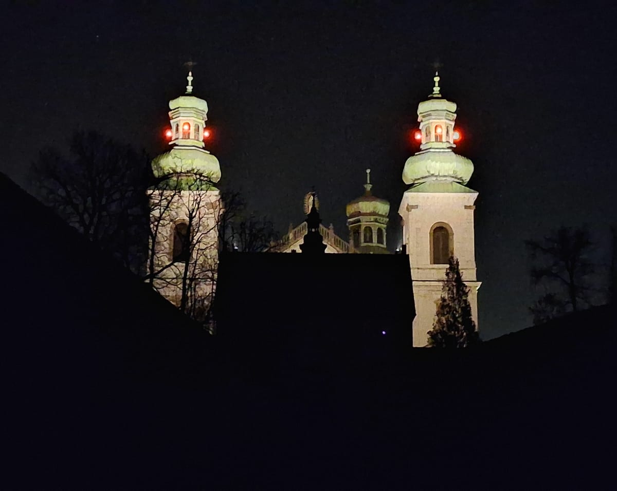 Wokoło Sowińca i Lasu Wolskiego z Chełmu przez Bielany i ZOO - Kraków
