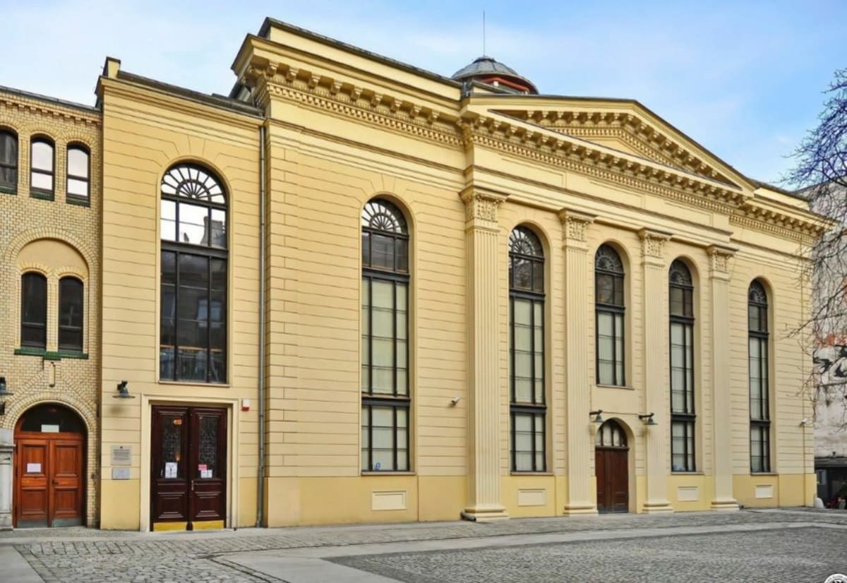 Do Synagogi  pod Białym Bocianem do rynku - Wrocław