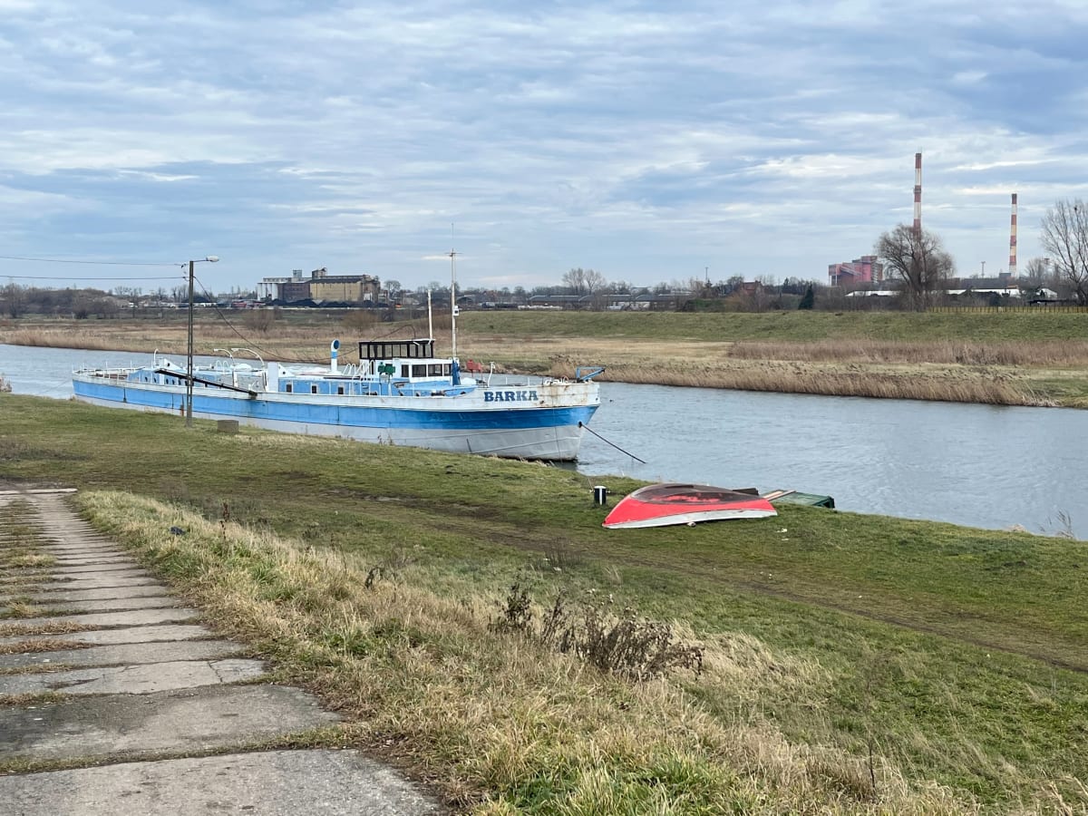 Opole wzdłuż rzeki - Opole