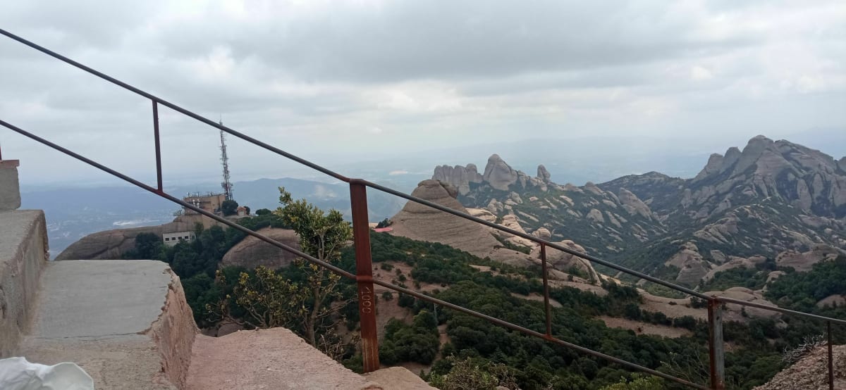 Gravir les sommets de Montserrat - Monestir de Montserrat