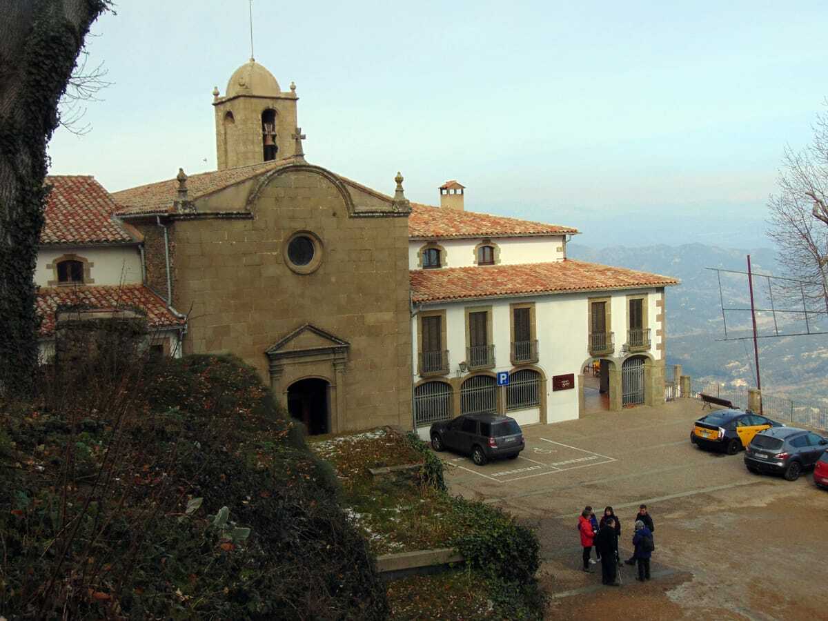 Randonnée à Sant Feliu de Pallerols: Exploration Nature et Histoire - Sant Feliu de Pallerols