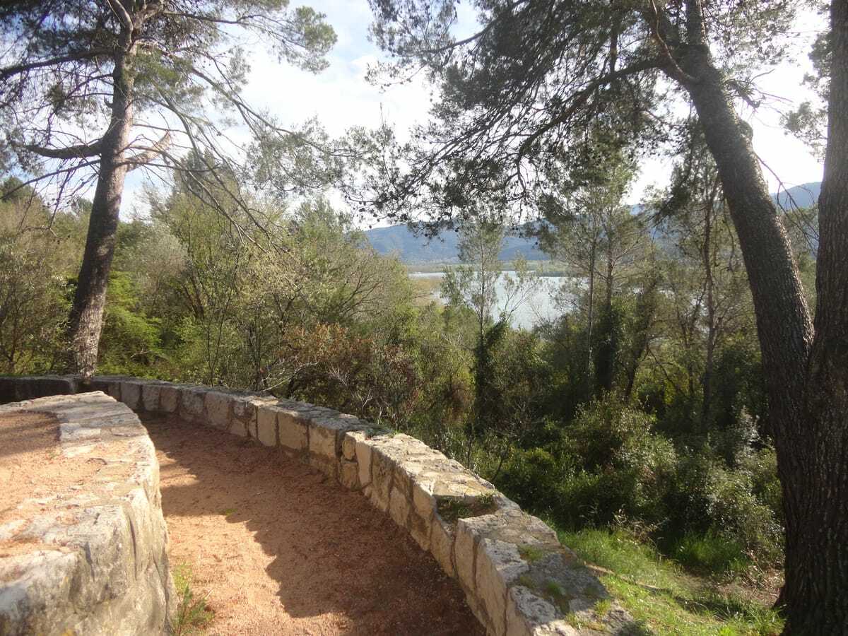 Randonnée à Banyoles, Catalunya: Découverte des sentiers et des panoramas - Lió