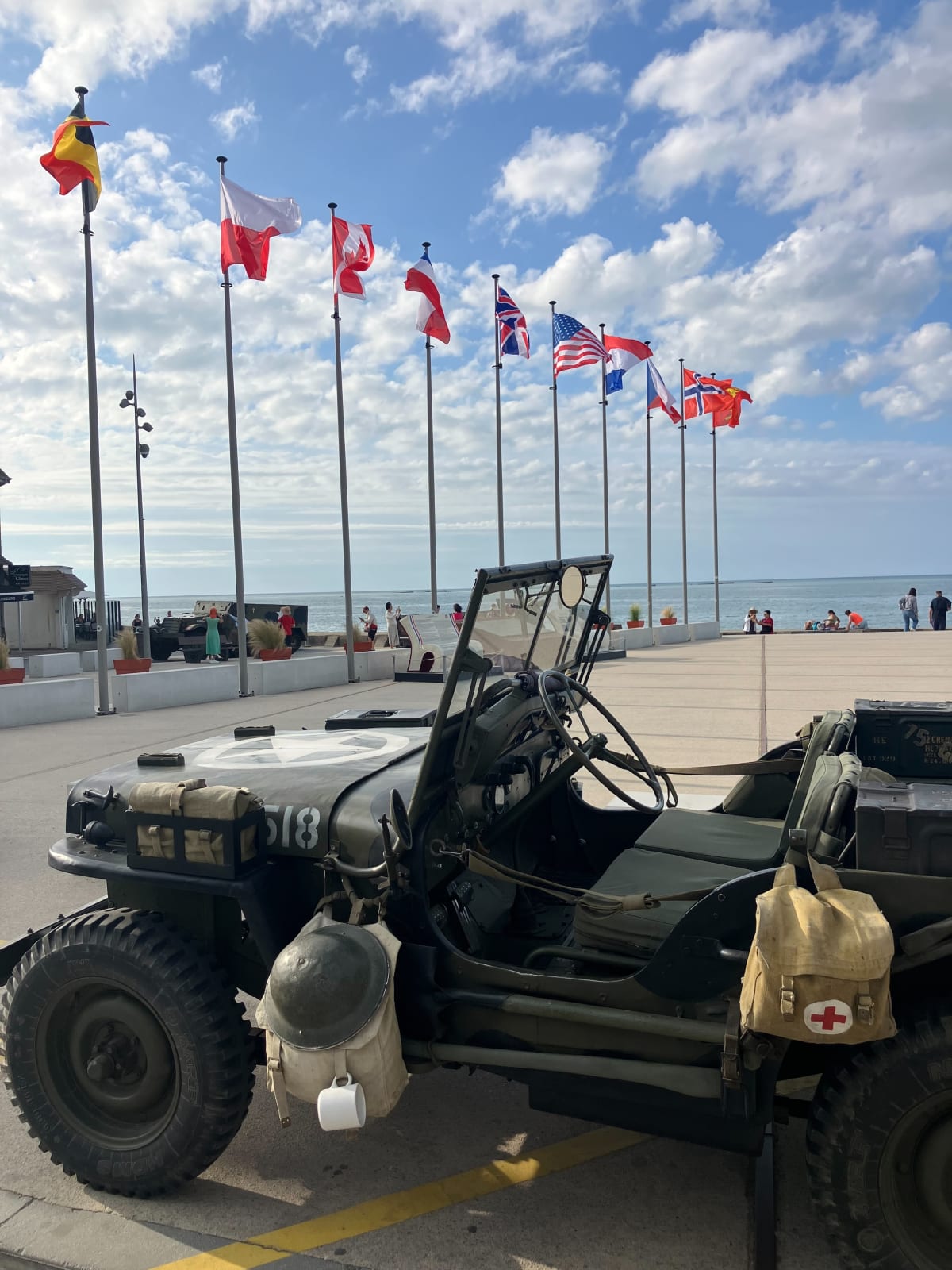 Arromanches par les chemins secrets - Vienne-en-Bessin