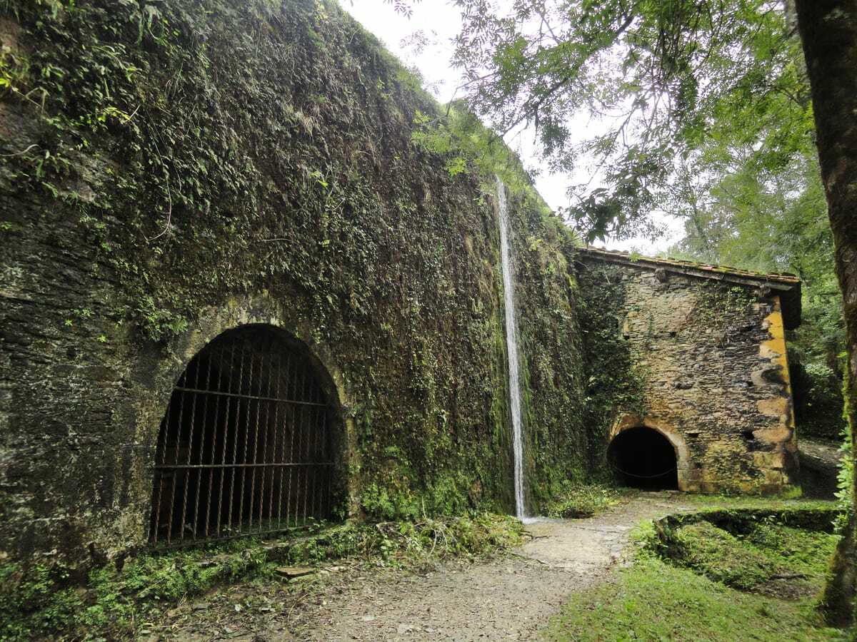 Randonnée à Aia: Découverte des trésors de Manterola Erreka et d'Agorregi - Olaskoegia