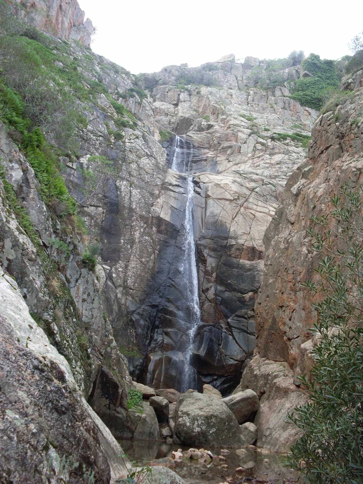 Randonnée à Villacidro : Exploration des paysages naturels de Giarranas