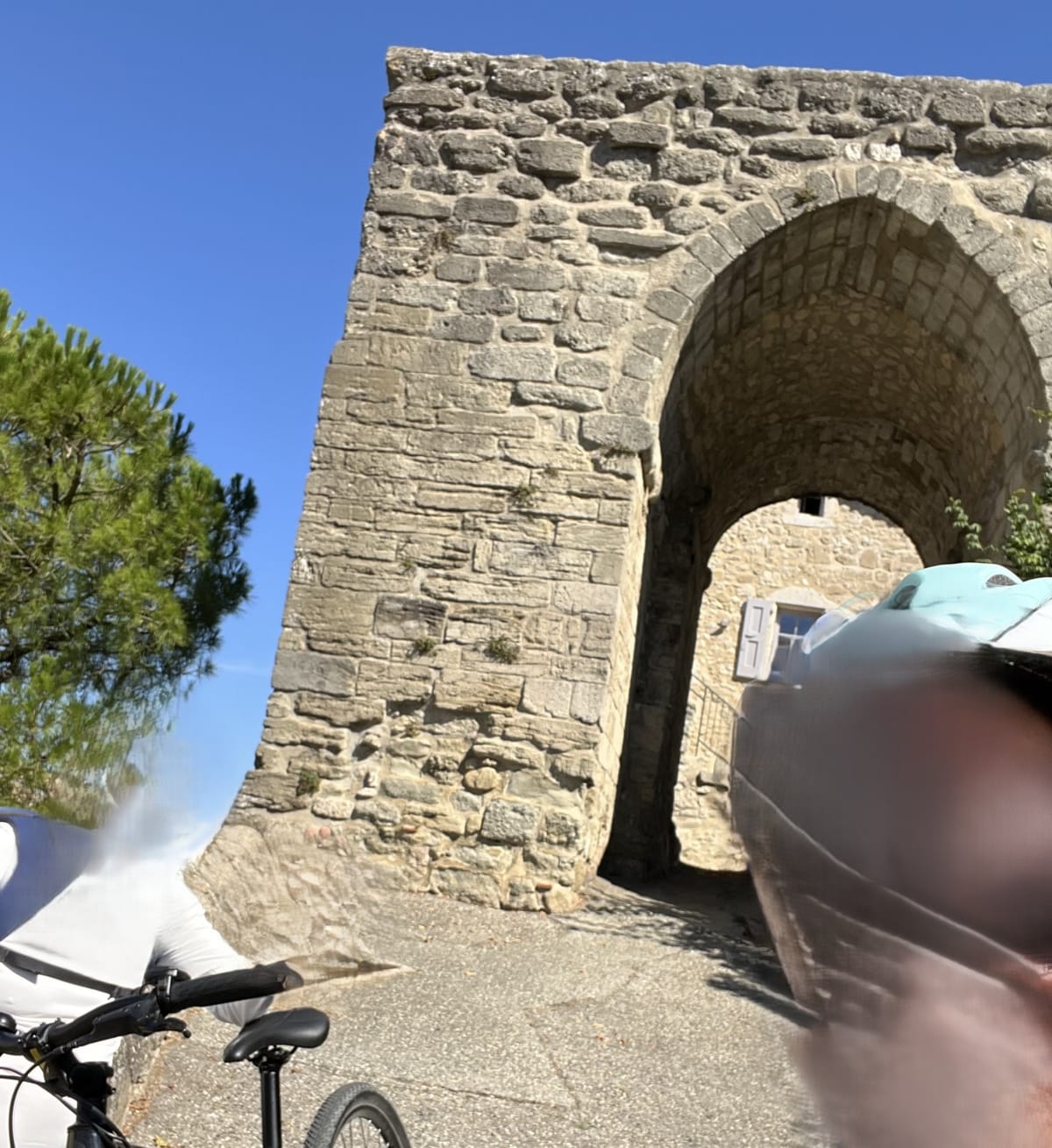 Autour d’Ambonil Drôme - CECILE