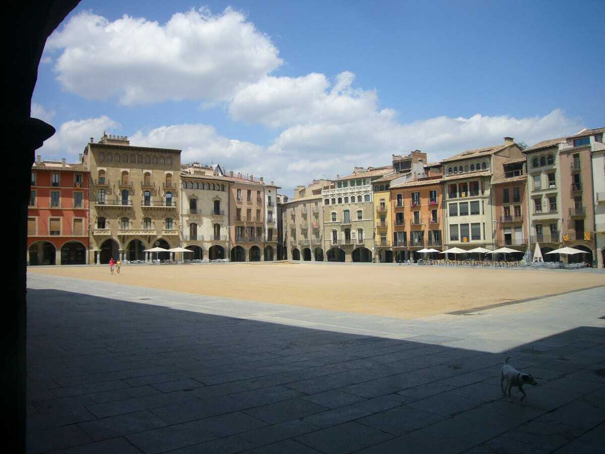 Randonnée à Vic, Catalunya : Découverte du patrimoine et des paysages - Vic