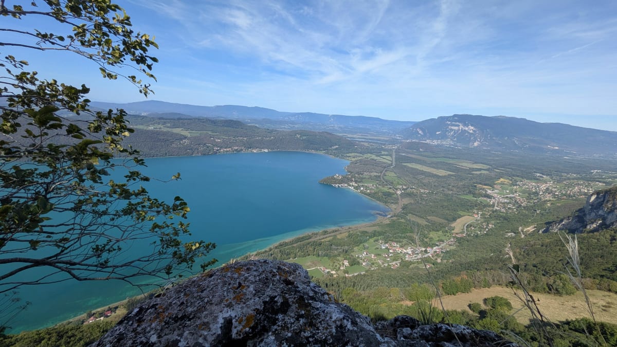 Tours de César et Mont Laval en boucle - Entrelacs