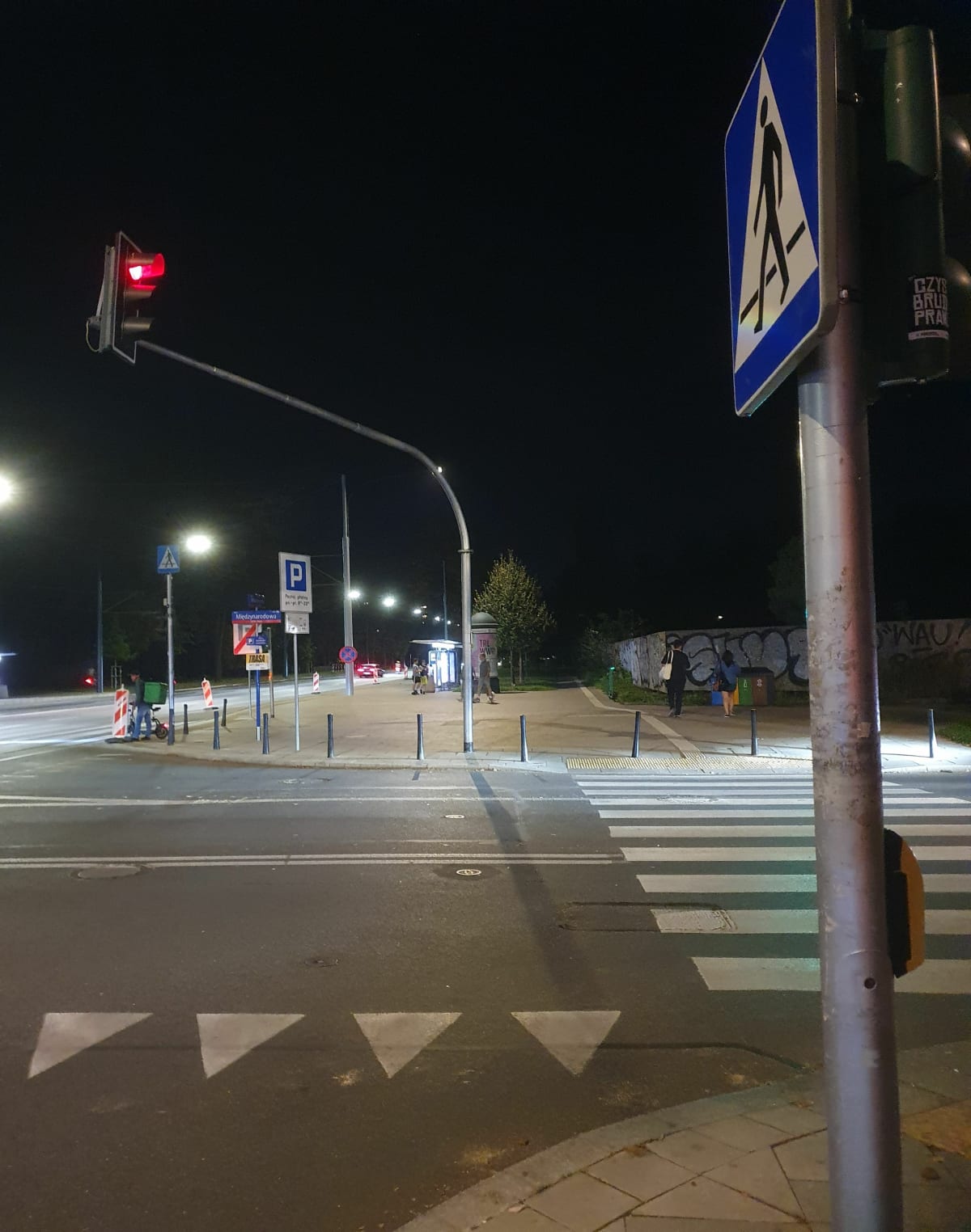 Wieczorny spacer po dzielni. - Warszawa