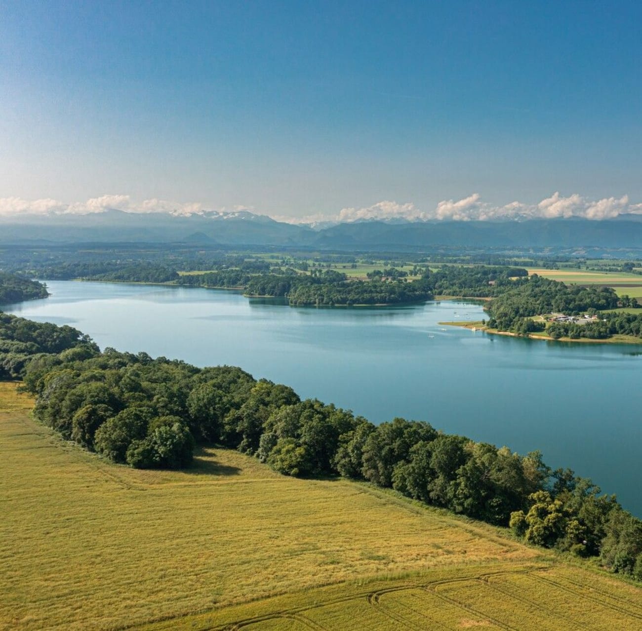 Photo du lac du Gabas situé à proximité de Pau.