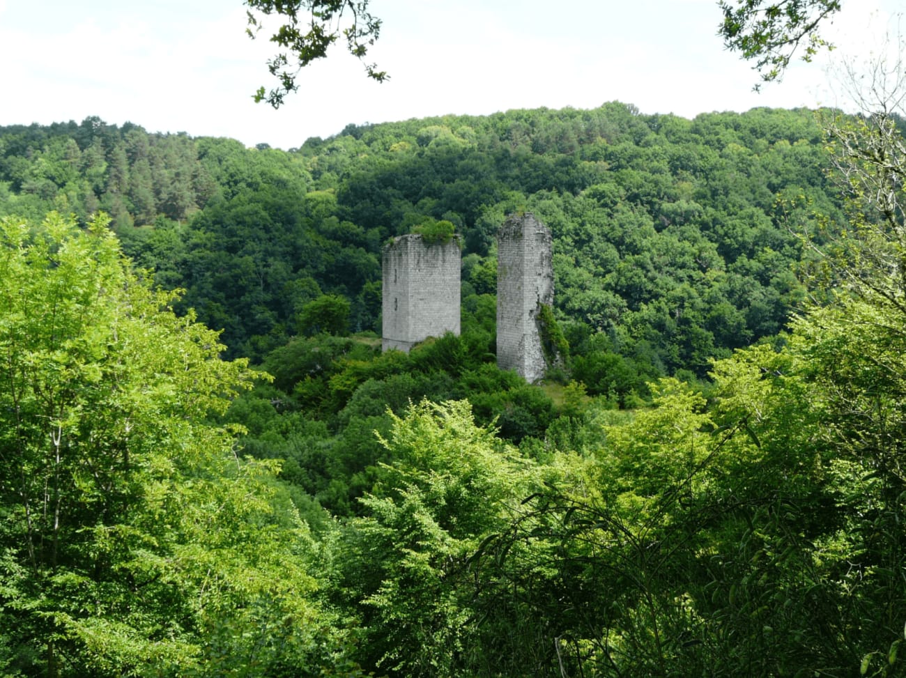 les-tours-carbonnieres