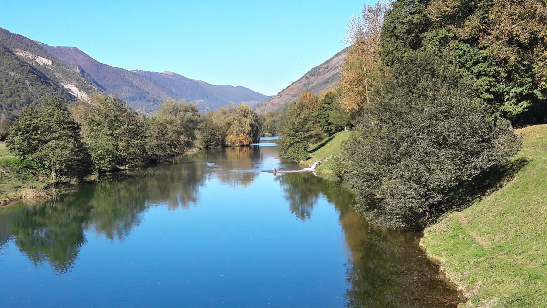 Randonnée Bagnères-de-Luchon - Balade à Luchon et son apaisant Lac de Badech