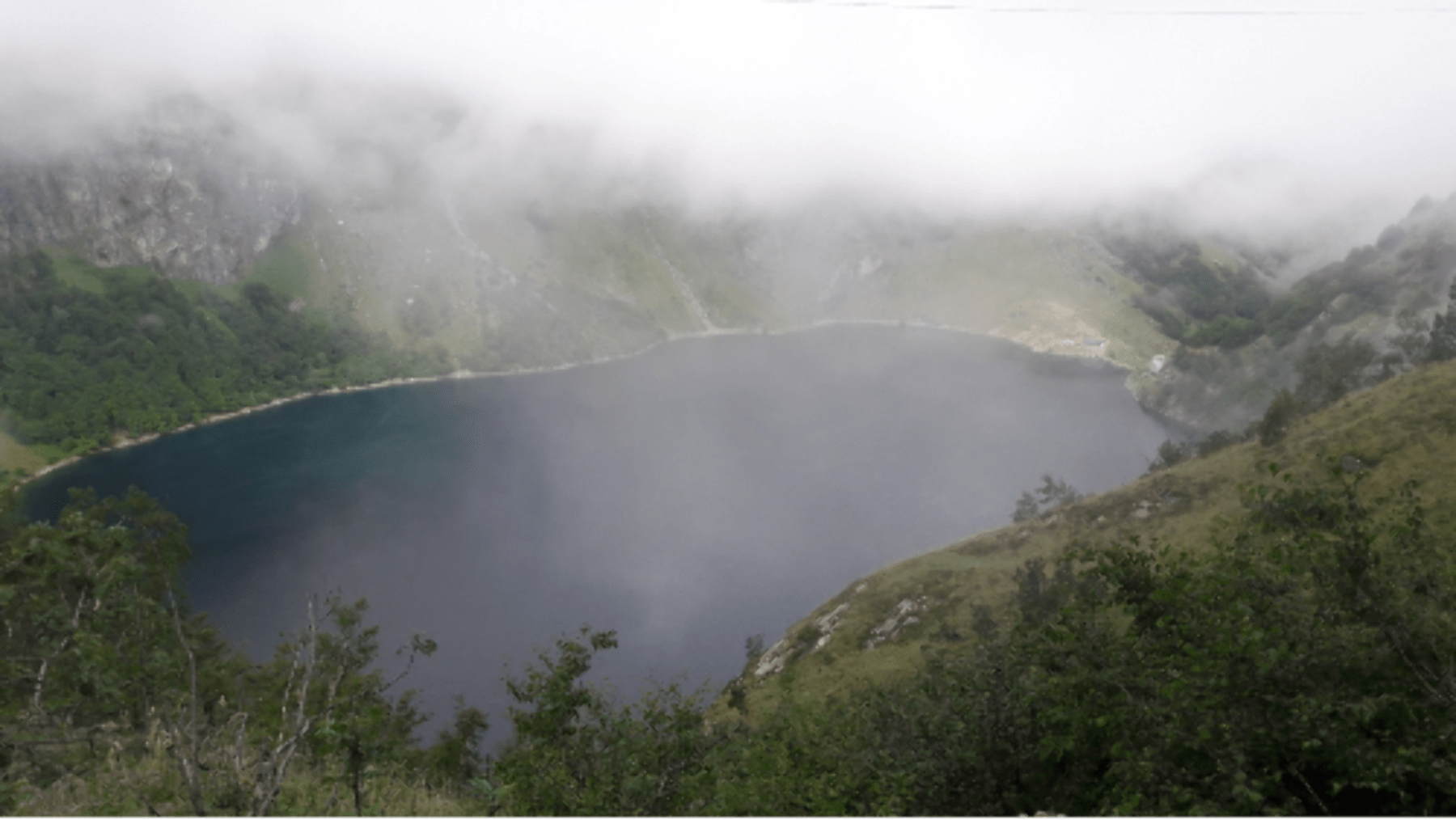 Randonnée Oô - Balade sous la cascade du lac d'Oô et délices paysagers