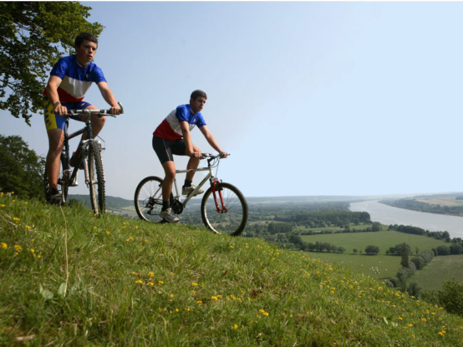 Randonnée Saint-Saire - A VTT, la Montagne de Bouelles comme sur un plateau