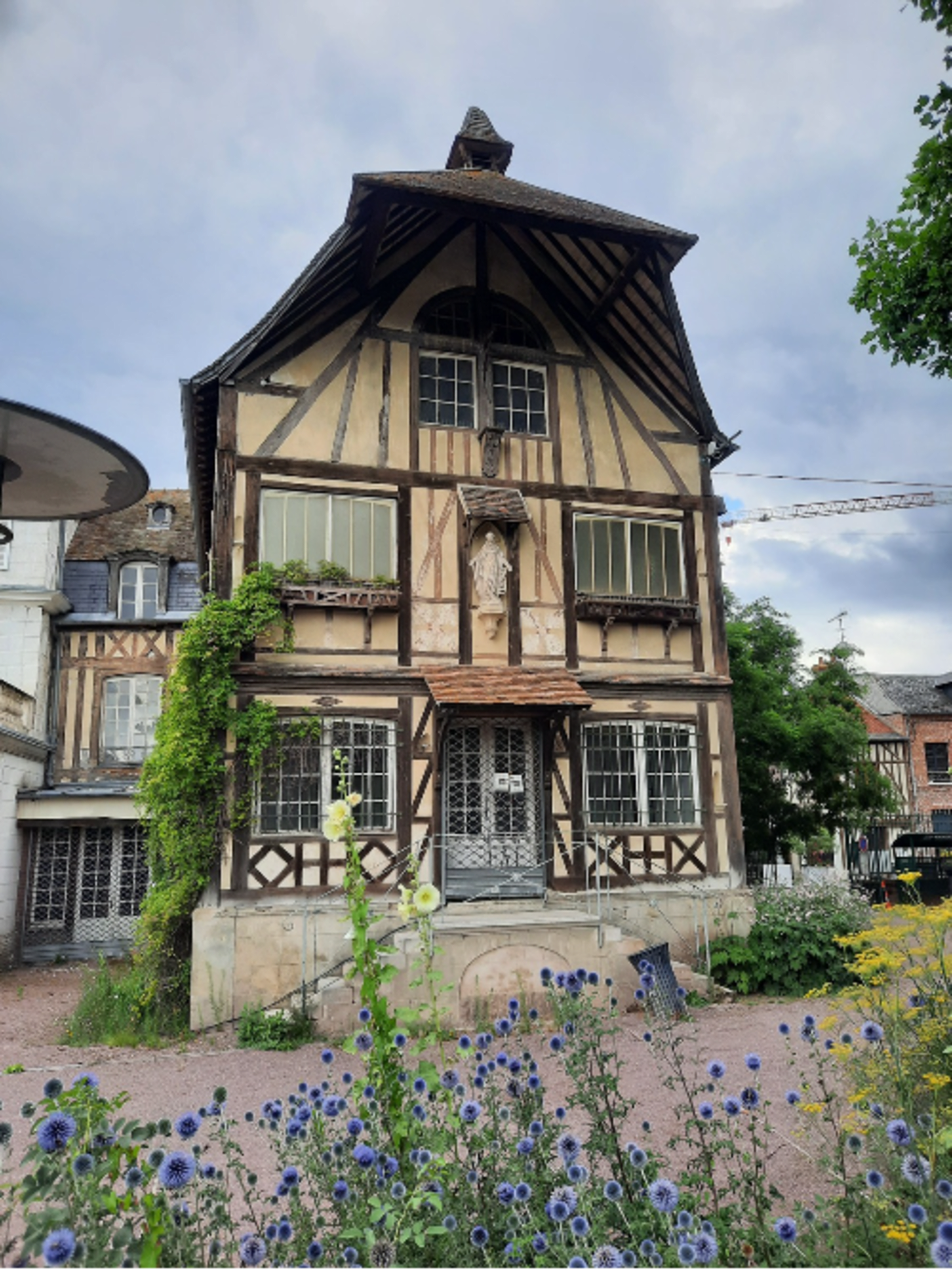 Randonnée Louviers - Virée au cœur de Louviers et ses riches histoires