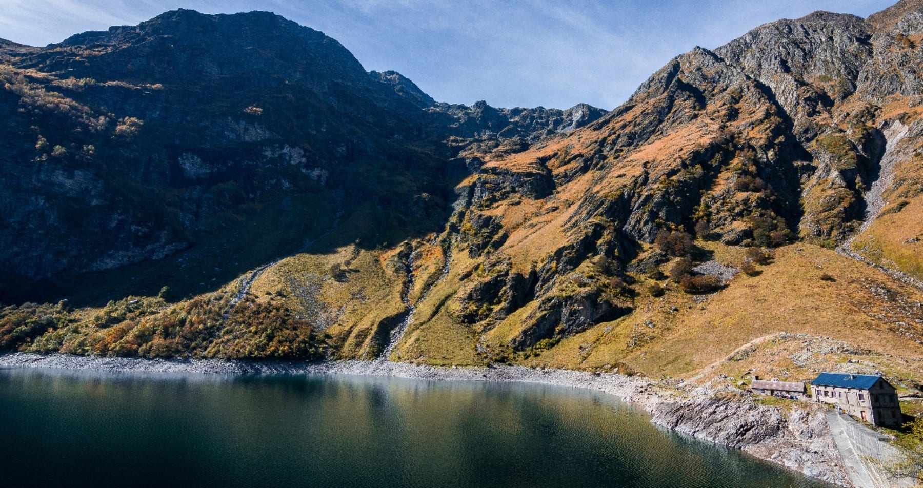 Randonnée Oô - Lac d'Oô et moment de plénitude dans les Pyrénées