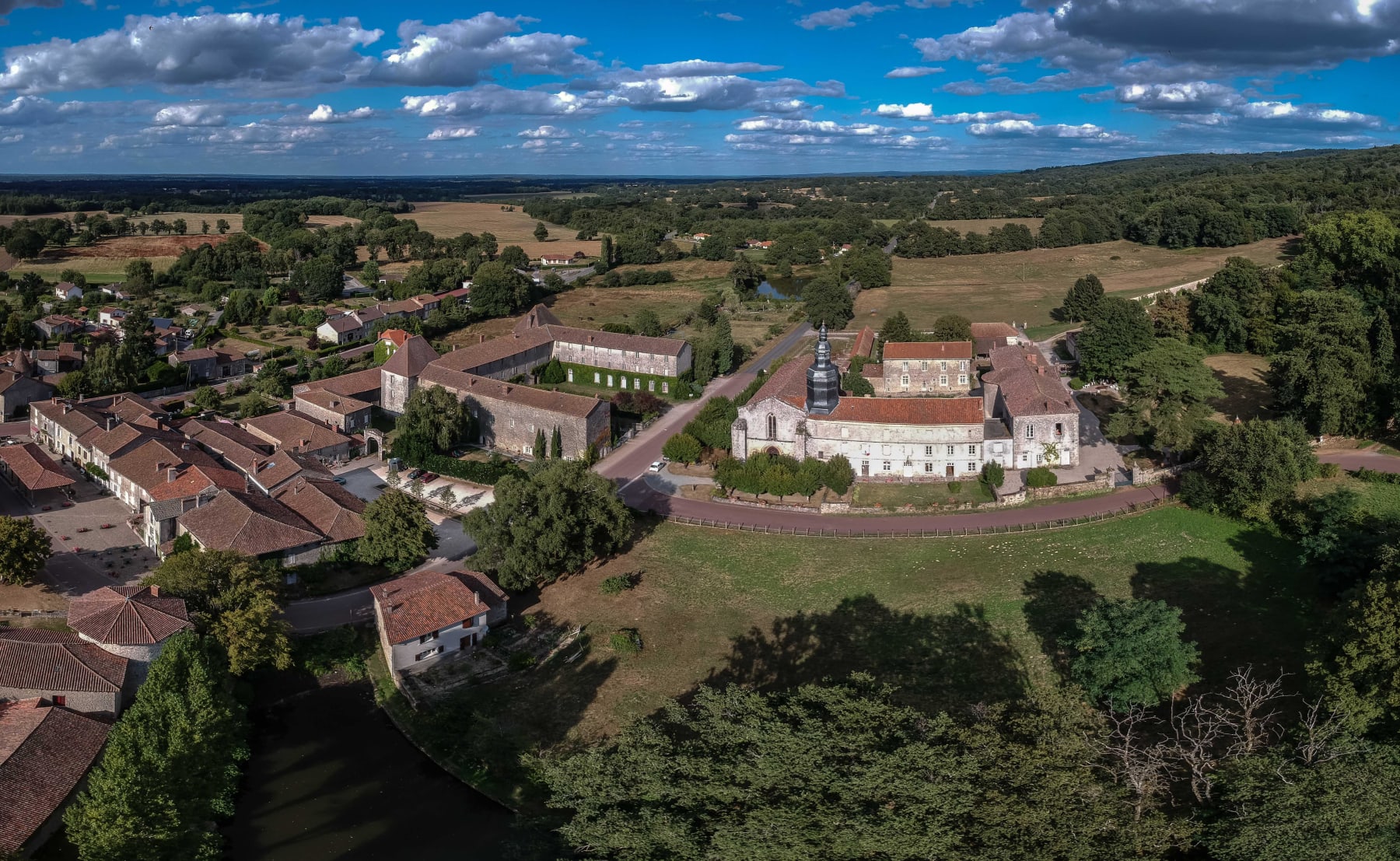 Randonnée Mortemart - Sentier des Moines depuis Mortemart