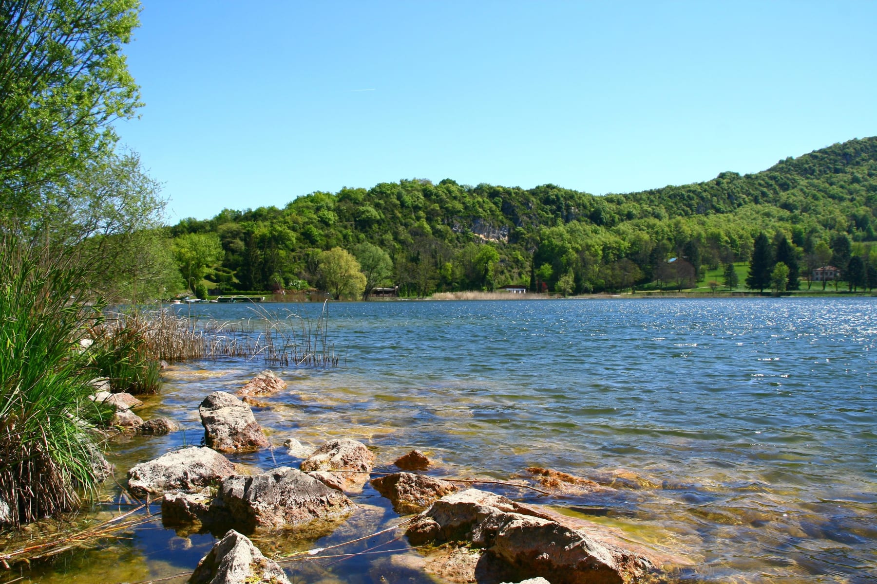 Randonnée Cressin-Rochefort - Cressin-Rochefort et son tour de lac