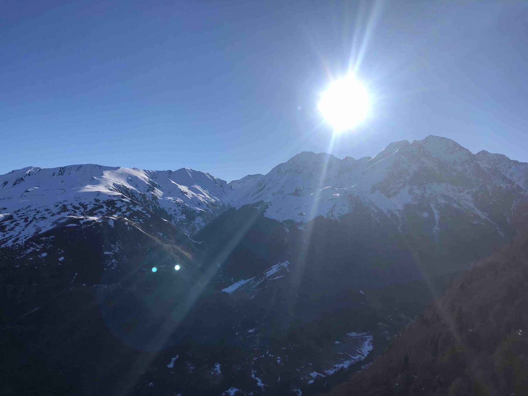 Randonnée Génos - Grimpette dans la neige jusqu'au Belvédère de Lapadé