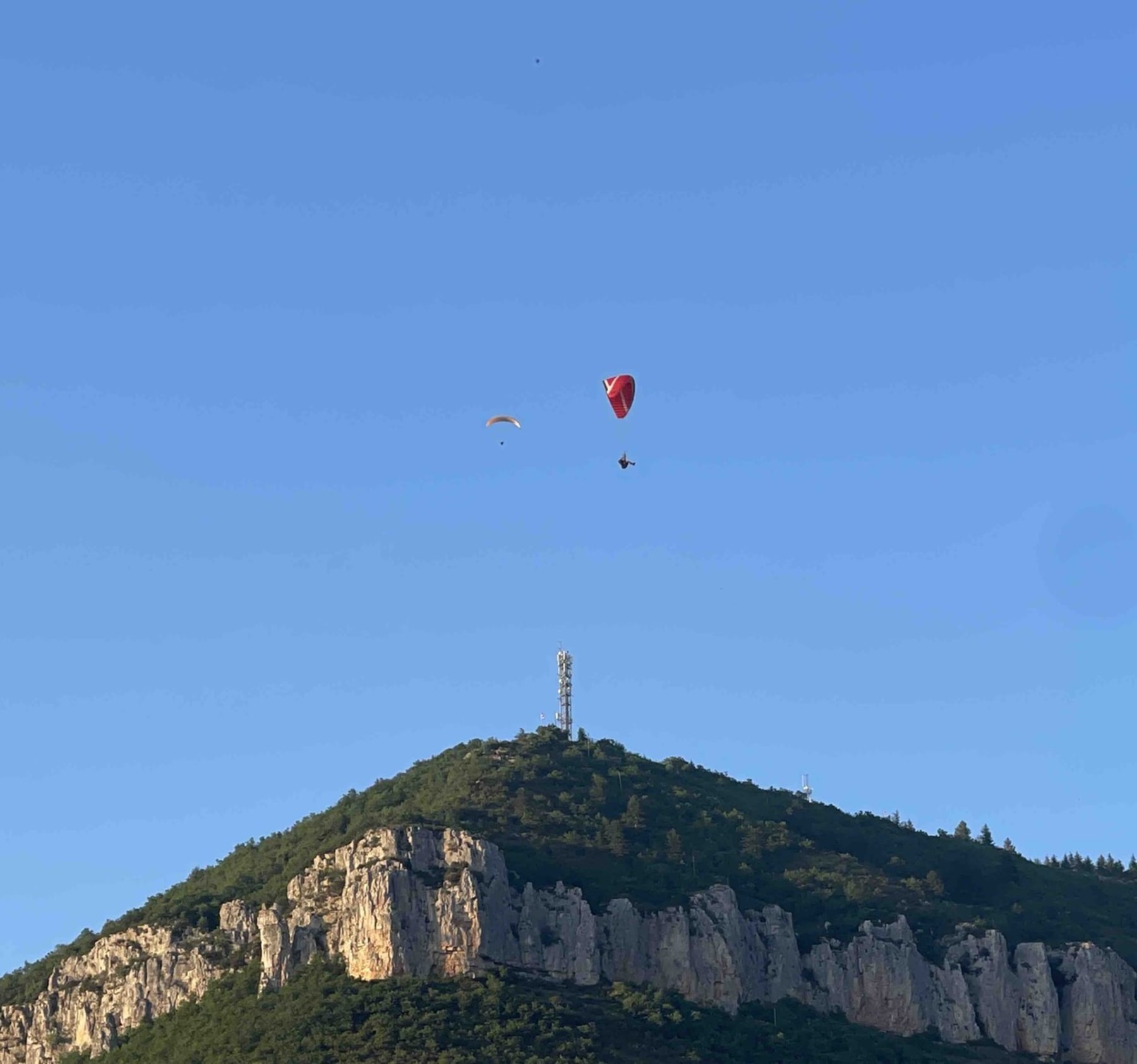 Randonnée Millau - Go à Millau, son viaduc et ses vieilles pierres