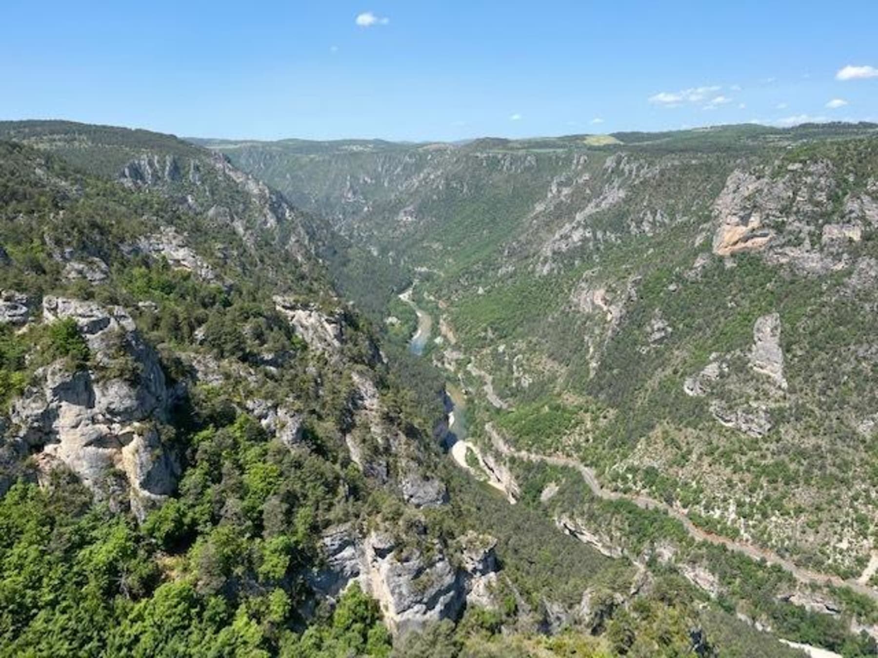 Randonnée La Malène - La boucle des oiseaux servie sur un plateau