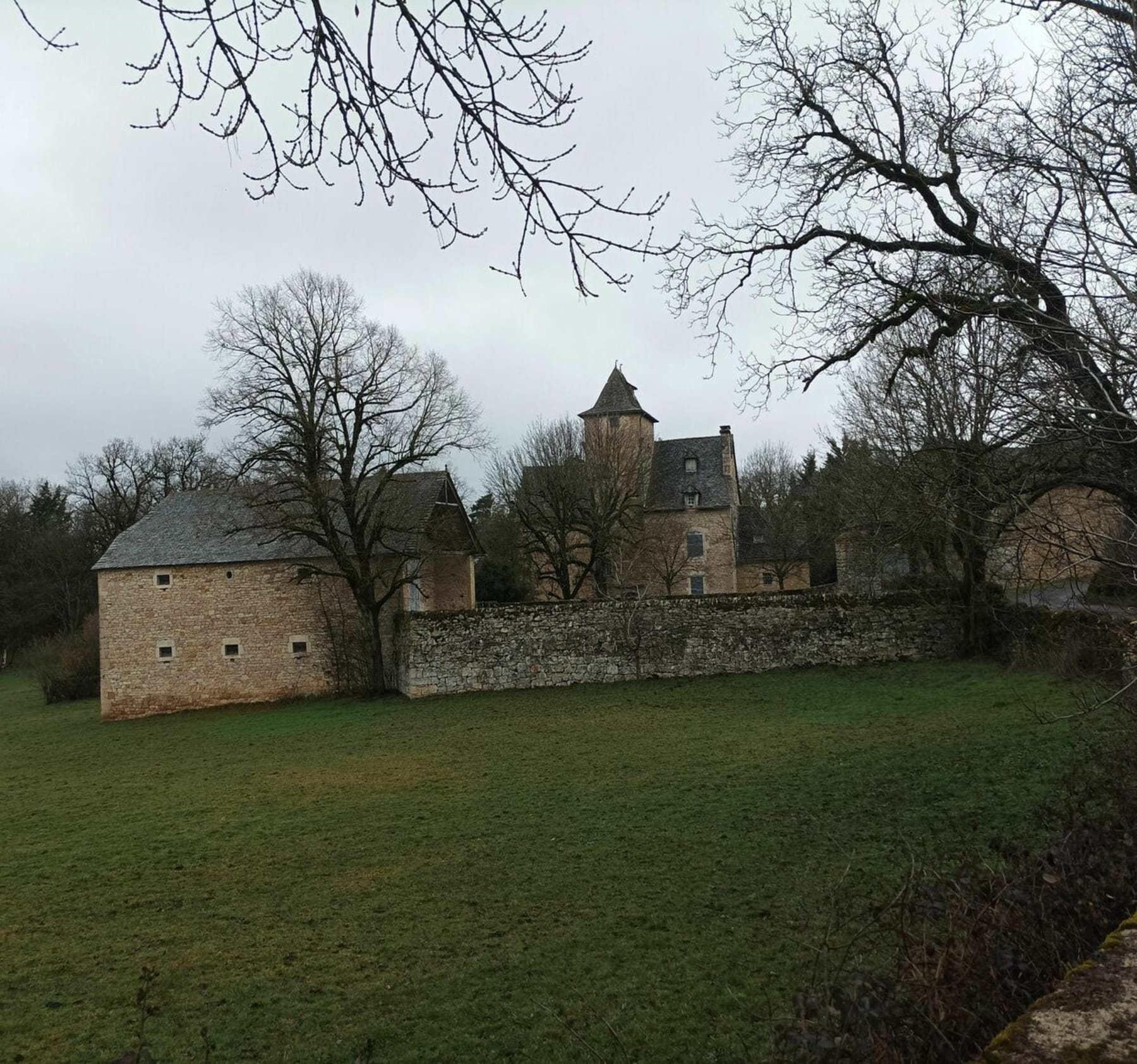 Randonnée Rodelle - Bezonnes à Concourès en passant par l'étang de Saint-Cyrice